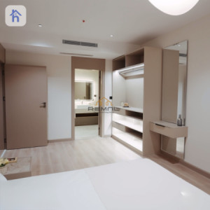 Spacious 4 Bedroom Apartment, Vana Towers image 8