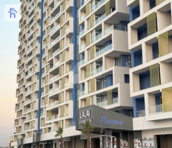 Modern Apartment near Airport image 2