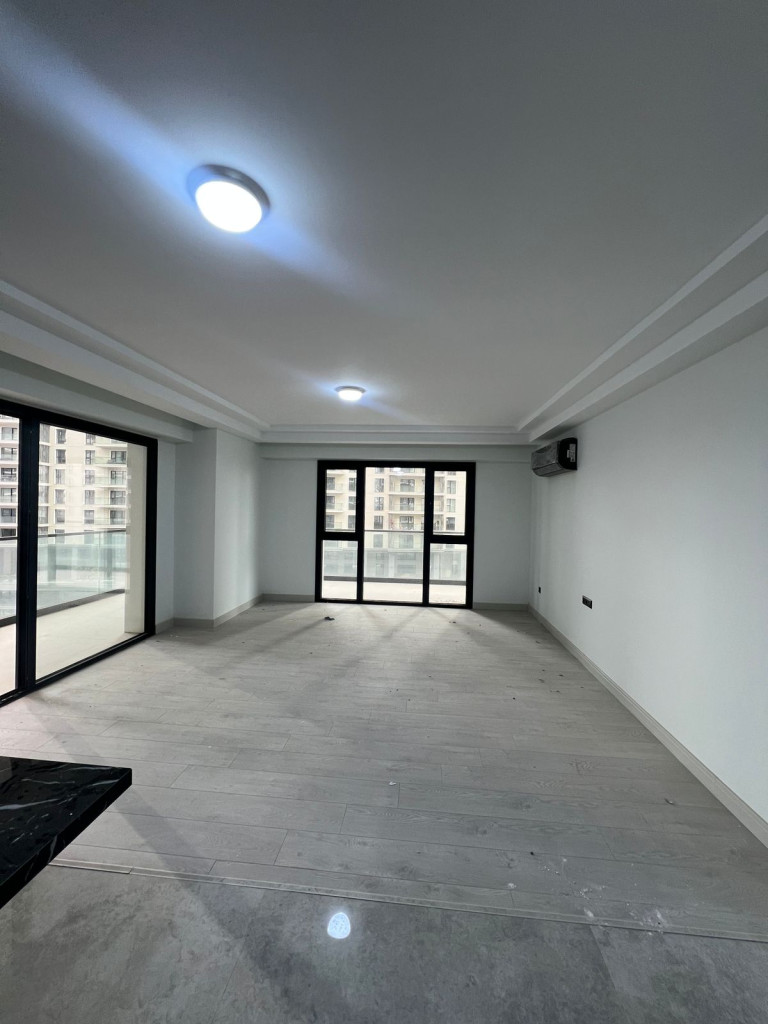 Modern Apartment with Stunning Views