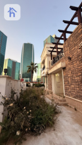 Spacious Villa with 4 Bedrooms Resim 3