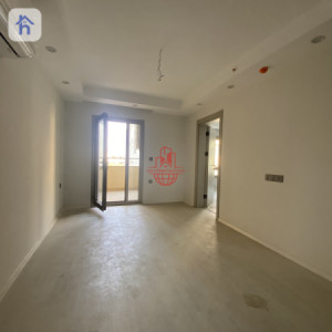 Modern apartment in prime location Resim 3