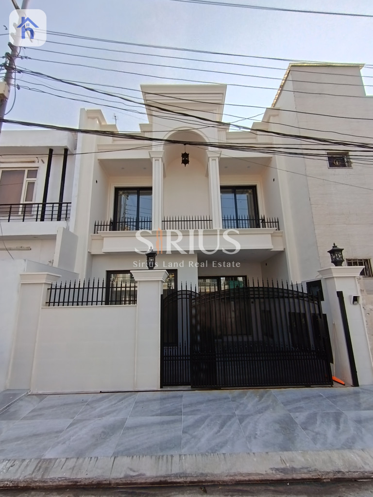 منزل حديث مع 4 غرف نوم