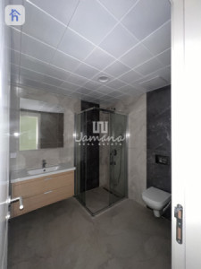Elegant 2-Bedroom Apartment for Rent Image 13