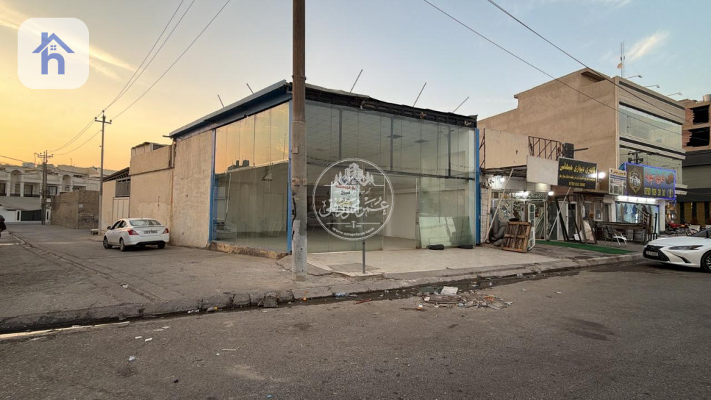 Spacious Warehouse on 100 Meter Street