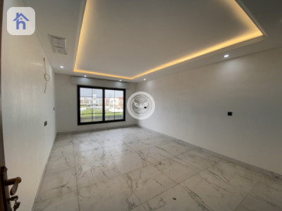 Luxury House Image 11