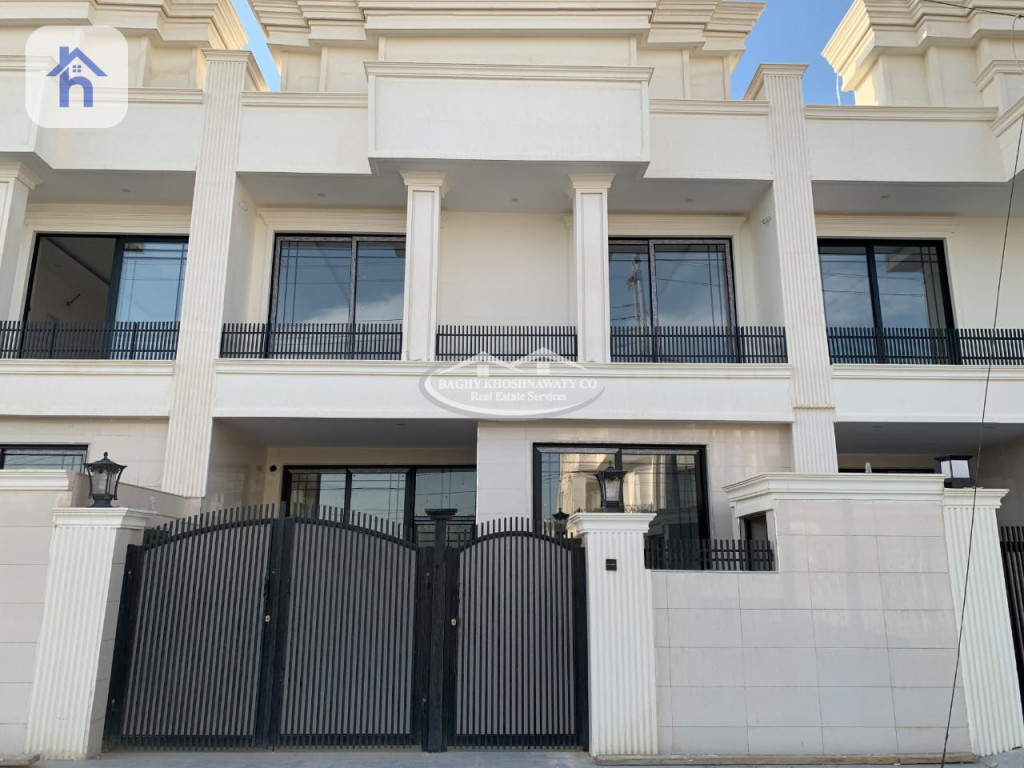 Family Home with 5 Bedrooms