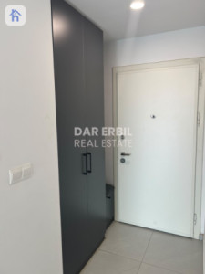 Modern 1-bedroom apartment image 3