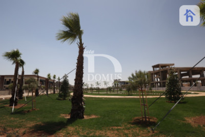 خانوو بەرامبەر باخچە image 9