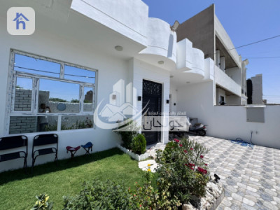 Spacious Family House in Rahimawa Image 3
