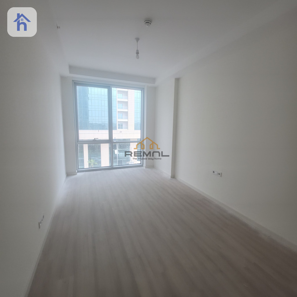 Modern Apartment in Empire Square, 140m² Resim 2