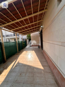 Spacious Family Home in English Village Resim 3