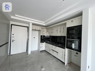 Modern apartment in Rami Towers image 2