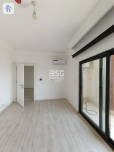Cosy 1 Bedroom Apartment with City View Image 3