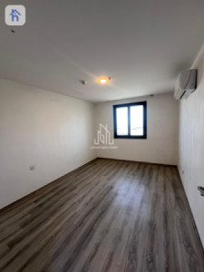 Modern Apartment in Life Towers Image 4
