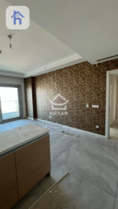 Modern Apartment in Empire Square image 2