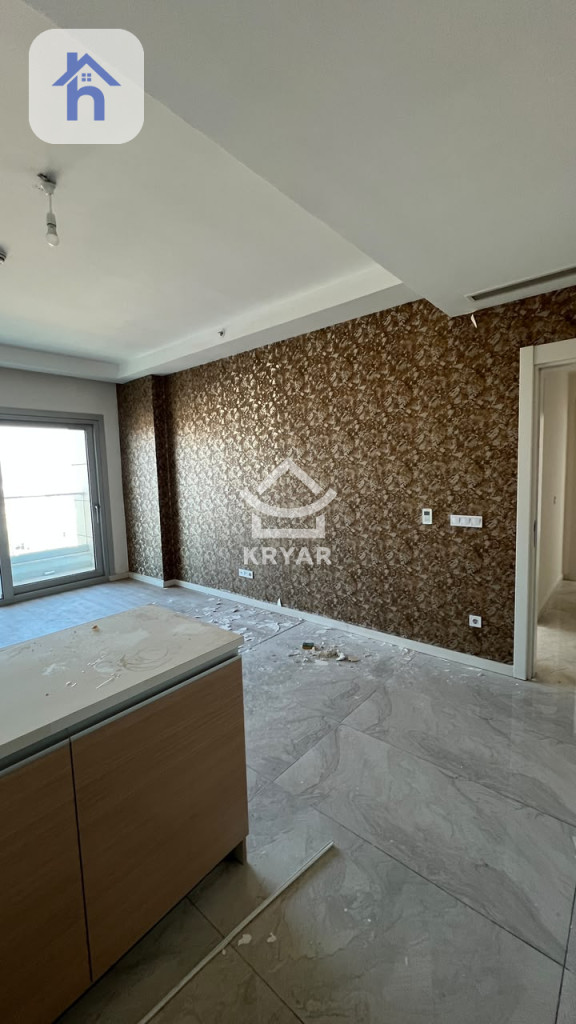 Modern Apartment in Empire Square Resim 2
