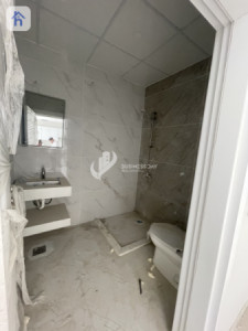 Spacious One Bedroom Apartment image 3