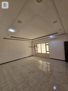 Spacious House For Rent near 100m street Resim 4