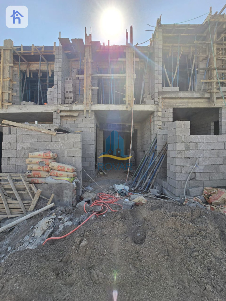 3 Bedroom House in Hawlery Nwe