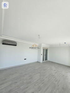Spacious Apartment in Rami Towers image 2