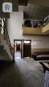 Spacious Home in 32 Park Image 4