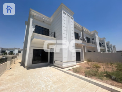 Corner House Image 3