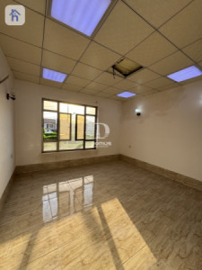Spacious House in Erbil, 4 Bedrooms image 8