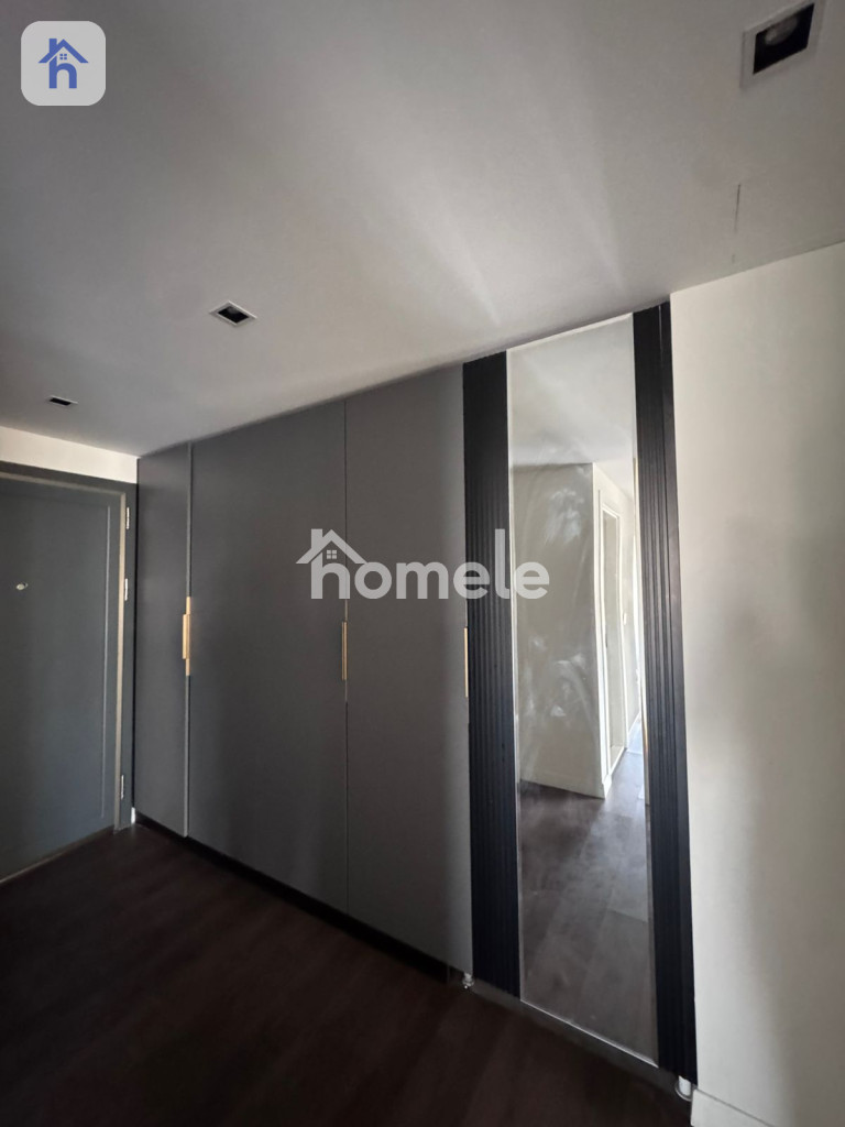 Apartment in Cash Image 2