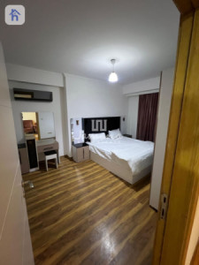 Elegant Apartment in Prime Location Image 5