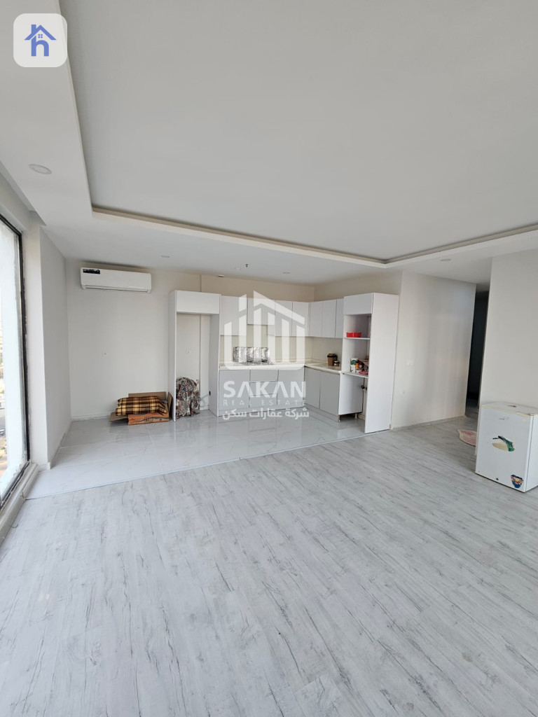 Corner Apartment Image 2