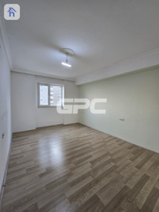 Modern 3 BR Apartment image 2