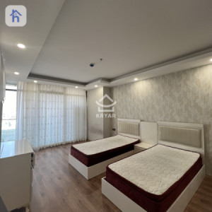 Stylish Apartment with Lovely Views Image 7