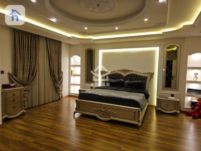 Spacious 6-Bedroom House in Hiwa City Image 18