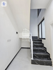 Modern House image 19
