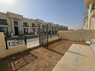 Spacious House with Modern Design image 19