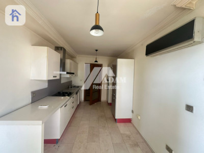Spacious Apartment with Park View image 2