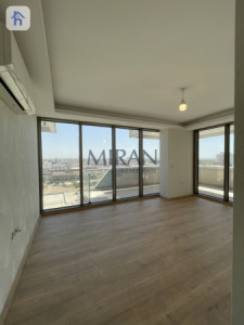 Spacious Apartment with 3 Bedrooms image 1