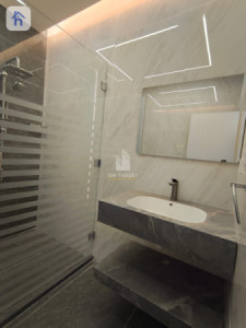 Spacious Apartment in Empire Pearl Towers image 17