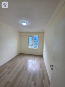 Modern 3BR Apartment in Central Location Image 3