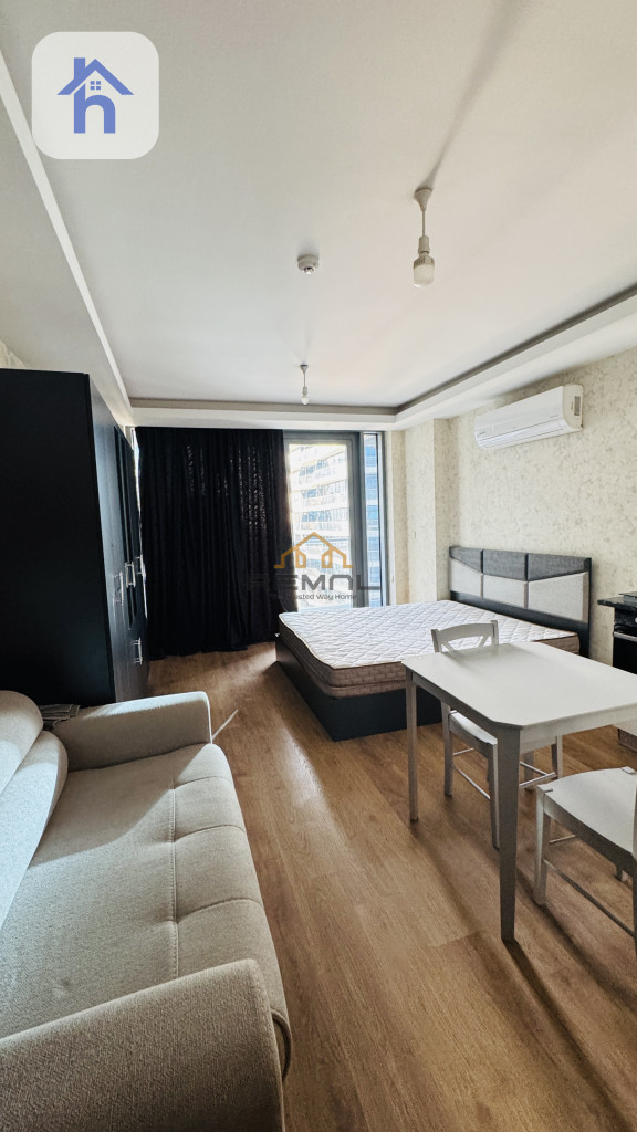 Studio Apartment with 350$