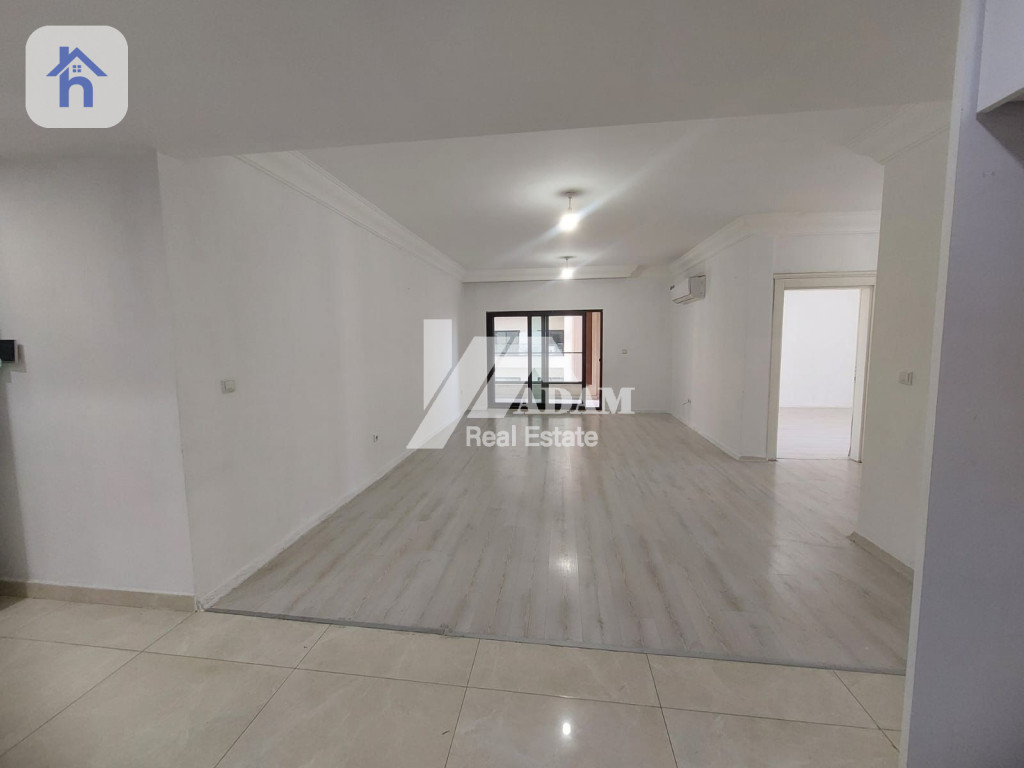 Modern Apartment with 3 Bedrooms