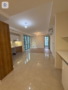 Cozy apartment in high-rise building image 1