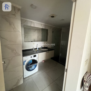 Modern Furnished Apartment in Prime Location image 7