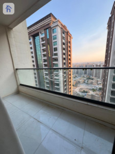 Modern Fully Furnished Apartment image 5