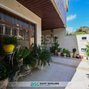 Cozy Three-Bedroom House image 2