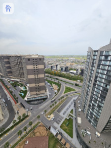 Spacious 3 Bed Apartment in Empire Wings image 9