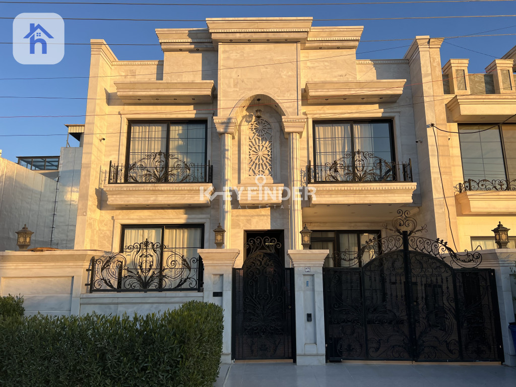 خانوویەکی فراوانی ٥ ژووری نوستن لە هەولێر