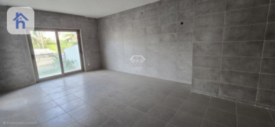 Spacious 4 Bedroom Family House image 2