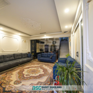 خانوو بەرامبەر باخچە وێنە 4