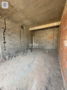 Spacious House with 4 Bedrooms image 4